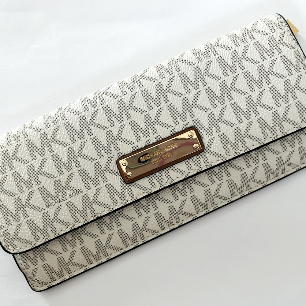 Michael Kors Slim Wallet NWOT